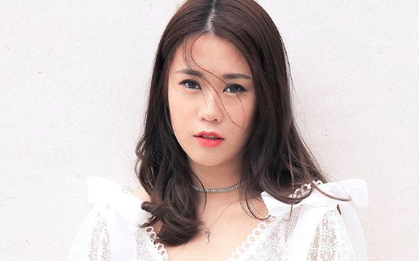 Hậu chia tay bạn trai, Ngọc Thảo bỗng "cực căng" khi giải đáp thắc mắc tình yêu với các fan