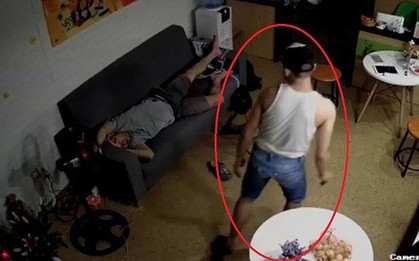 [Clip] Rạng sáng, trộm liều lĩnh đột nhập nhà và lấy túi ngay trước mặt… chủ