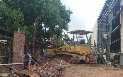 Thanh Hóa: 4 công nhân thương vong do sập tường rào