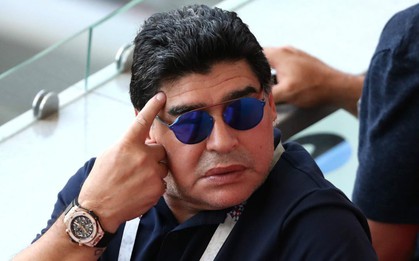 Huyền thoại Maradona lại gây bão sau màn xúc phạm cháu trai