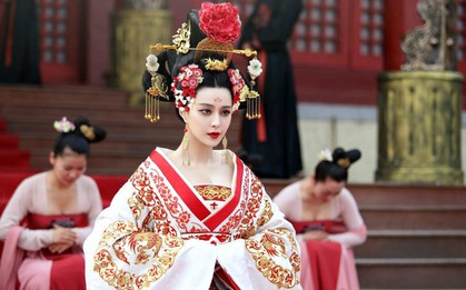 Không kém cạnh “Diên Hi Công Lược”, 5 siêu phẩm này cũng có trang phục diễm lệ trong từng thước phim, khó ai có thể rời mắt