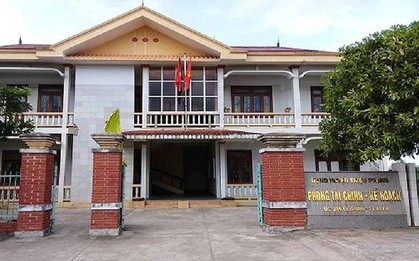 Kỷ luật nam chuyên viên sàm sỡ đồng nghiệp tại cơ quan
