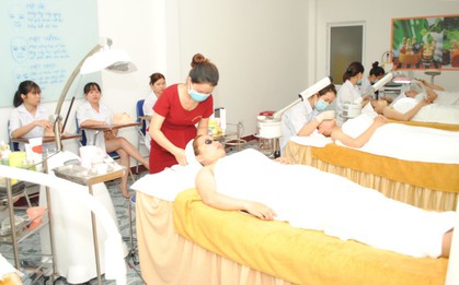 Học nghề thẩm mỹ và giấc mơ thu nhập cao có phải sự thật?