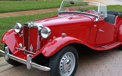 Dọn gara cho bà, cô gái phát hiện khối tài sản trị giá hơn 11 tỷ đồng