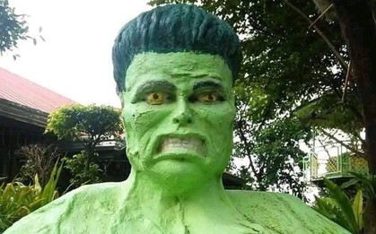 Các siêu anh hùng của DC và Marvel tề tựu trong công viên có tính giải trí cao nhất mọi thời đại