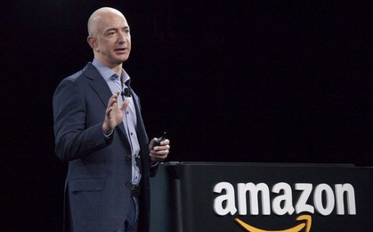 Ông chủ Amazon khuyên người trẻ: "Các bạn có năng khiếu rất dễ dàng, nhưng lựa chọn luôn rất khó khăn. Ỷ vào năng khiếu có thể giết chết các lựa chọn."