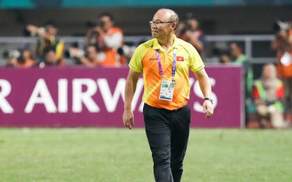HLV Hàn Quốc: “Tôi muốn xin lỗi ông Park Hang Seo”