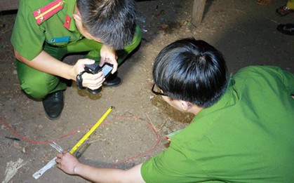 Nghi án chồng giết vợ, con trai chạy đi kêu cứu trong đêm