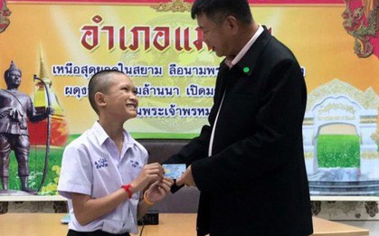 Thái Lan: 4 thành viên đội bóng mắc kẹt được cấp quốc tịch