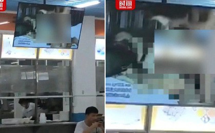 Trung Quốc: Phim người lớn bỗng chiếu ở căng tin Đại học, nhà trường bảo "bị hack đấy"