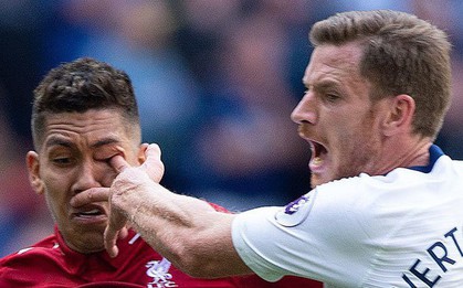 Móc mắt đối phương man rợ, trung vệ Tottenham đối diện nguy cơ mất cả mùa giải
