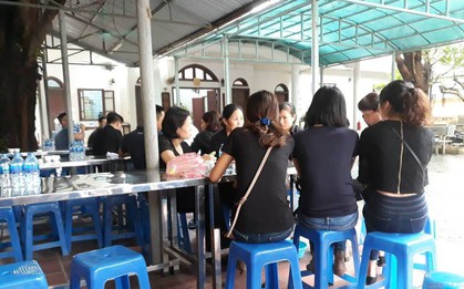 Vụ 7 người tử vong sau đêm nhạc: Tang thương cảnh bố mẹ nhận thi thể con