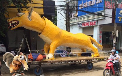 Xuất hiện linh vật Trung Thu khổng lồ lai giữa chó Chihuahua và chồn Scrat khiến cư dân mạng cười nghiêng ngả