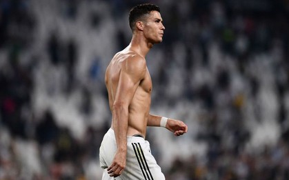 Chị em nhớ lấy xô hứng nước miếng trước khi xem loạt ảnh này của Ronaldo nhé