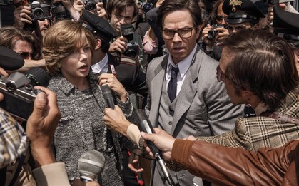 Hollywood bất bình khi nam tài tử Mark Wahlberg được trả lương cao gấp 1.500 lần bạn diễn nữ