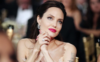 Loạt ảnh chứng minh ở tuổi 42, Angelina Jolie vẫn là "báu vật nhan sắc" của nước Mỹ không ai bì được