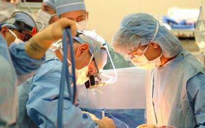 Đang phẫu thuật, bệnh nhân bị bác sĩ bắt đóng thêm viện phí, xuất viện mới biết sự thật không ngờ