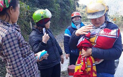 9 cô giáo giúp sản phụ đẻ rơi trên đường