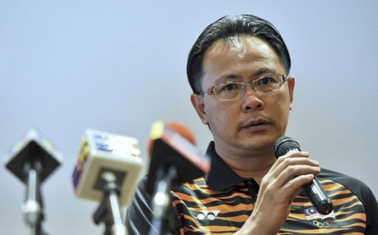 Vừa chê chiến thuật của Việt Nam, Malaysia lại học theo để giành vé lịch sử
