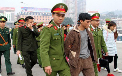 7 thiếu nữ bị bán sang Trung Quốc được trở về Việt Nam