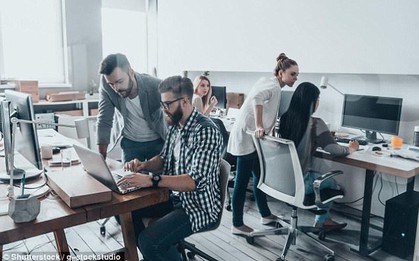 Cảm thấy khốn khổ vì công việc? Bạn có thể là "nạn nhân" của kiểu thiết kế văn phòng này