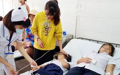 Hai cháu bé ở Quảng Ninh nguy kịch nghi do ngộ độc thực phẩm