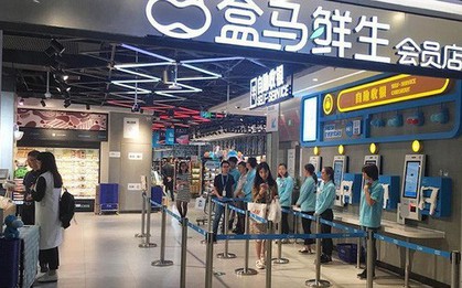 Siêu thị của Alibaba bị khách hàng bắt quả tang đổi hạn sử dụng, bán rau củ hết date