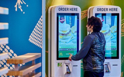 Anh: Tìm thấy dấu vết phân người trên các màn hình cảm ứng của McDonald's