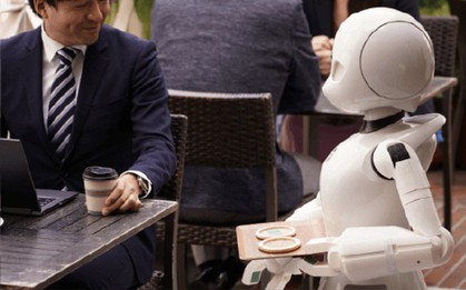 Quán cafe độc đáo tại Hàn Quốc: Nhân viên phục vụ toàn là robot do người bại liệt điều khiển