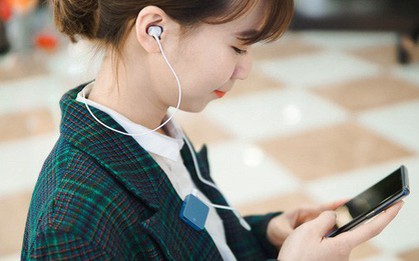Tai nghe Sony SBH24 bất ngờ giảm giá cả triệu khiến dân tình đổ xô đi mua, thực hư thế nào?