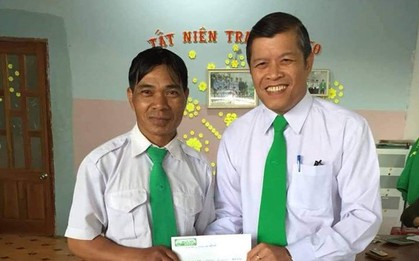 Tài xế taxi xắn tay "đỡ đẻ" cho sản phụ trên đường đến bệnh viện