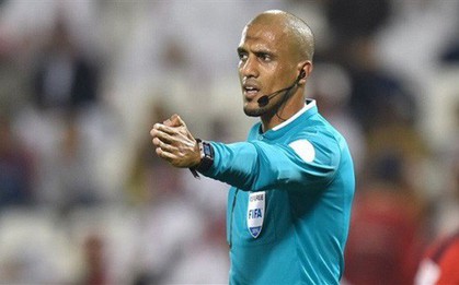 Phát hiện lý thú: Từ Thường Châu tuyết trắng đến Abu Dhabi xa hoa, từ U23 châu Á tới Asian Cup, vị trọng tài này vẫn luôn đẹp trai với tuyển Việt Nam