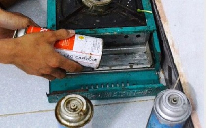 Nổ bình ga mini khi đang ăn lẩu, nam bệnh nhân bị bỏng mặt, cụt ngón tay