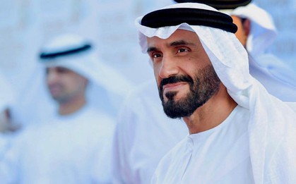 Hoàng tử UAE mua sạch vé, không cho dân Qatar vào xem bán kết Asian Cup quyền lực đến mức nào?