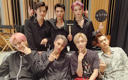 SuperM đạt thành tích chưa từng có trong lịch sử Kpop, nối gót BTS làm nên kỷ lục phi thường tại Billboard 200