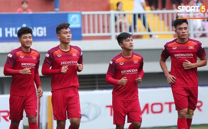 Ca sĩ Hoàng Bách: "U22 Việt Nam muốn vô địch phải biết cách vượt sóng lớn"