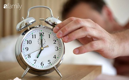 Sáng nào cũng bị báo thức gọi dậy đi làm, cô gái trẻ "phát điên" phải đi khám tâm thần