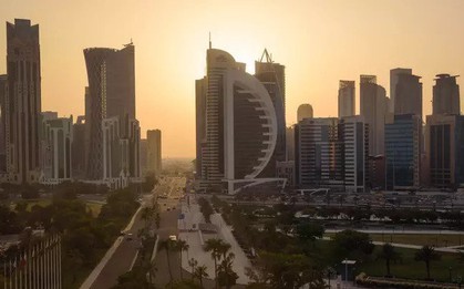Đối phó với nóng nực kiểu nhà giàu: Qatar đầu tư hệ thống điều hòa ngoài trời cho toàn dân mát lạnh