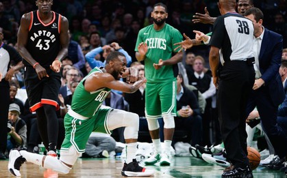 NBA 19-20: Song sát Kemba Walker và Jayson Tatum tỏa sáng, Boston Celtics ngược dòng hạ nhà ĐKVĐ Toronto Raptors