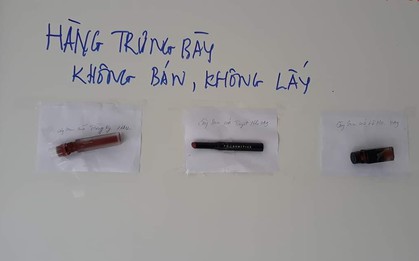 Dân mạng vừa cười vừa thương trước “bảo tàng” son phấn thầy giáo tịch thu toàn là đồ học sinh mang theo để trang điểm sương sương