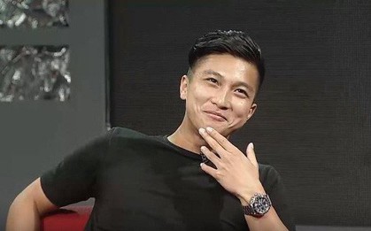 Cầu thủ điển trai Martin Lò bắn tiếng Anh như gió, tiết lộ quá khứ đầy thiếu thốn, chỉ với một câu nói của mẹ đã tiếp thêm niềm tin