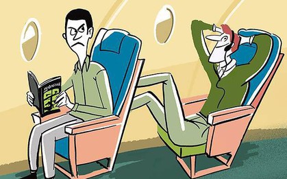7 kiểu người “có duyên chết liền” chắc chắn ai đi máy bay cũng từng gặp, “tạo nghiệp” dưới mặt đất chưa đủ hay sao?