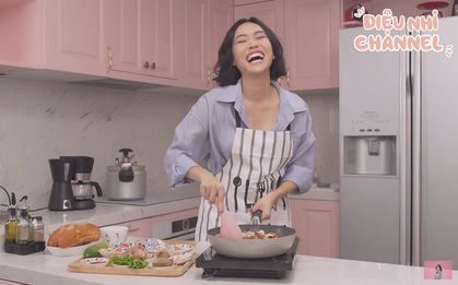 Cơ trưởng Diệu Nhi hướng dẫn làm bánh mì dân tổ khiến các "dân chơi" xem xong phải cười lăn cười bò