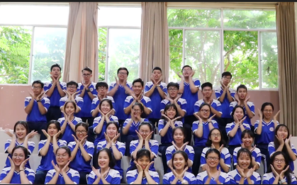 Cả lớp cùng múa theo bài hát ‘Trời giấu trời mang đi’ dễ thương thế này hỏi sao dân mạng không rần rần chia sẻ