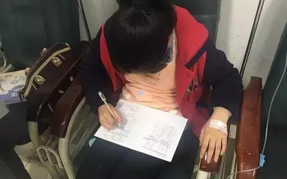 "Chửi như tát nước" vì học trò không làm bài tập, người mẹ gửi bức ảnh con gái đang ở viện khiến cô giáo không thốt nên lời