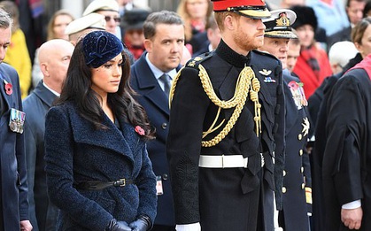 Năm 2019 Meghan Markle chi 6,7 tỉ mua quần áo, tiết kiệm 1/2 so với năm ngoái nhưng vẫn có bộ bị chê vừa đắt vừa xấu