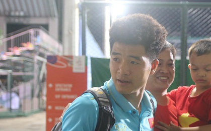 Hà Đức Chinh mệt phờ: "Họ bắt uống nhiều nước và đi tiểu để kiểm tra doping"