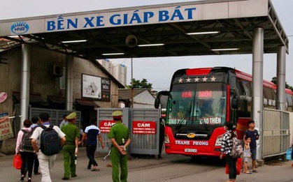 Hà Nội lái xe qua kiểm tra nồng độ cồn mới được xuất bến