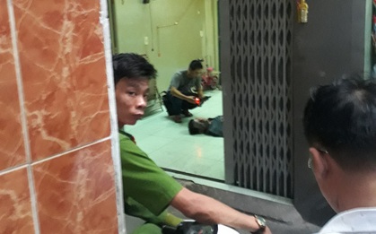 Con vay tín dụng đen, nhà bị tạt chất bẩn, cha buồn rầu tự tử