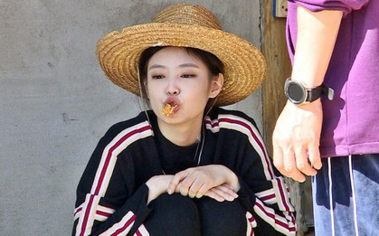 Rời khỏi show thực tế vì bận lịch trình, Jennie (BLACKPINK) liền có động thái đáng chú ý